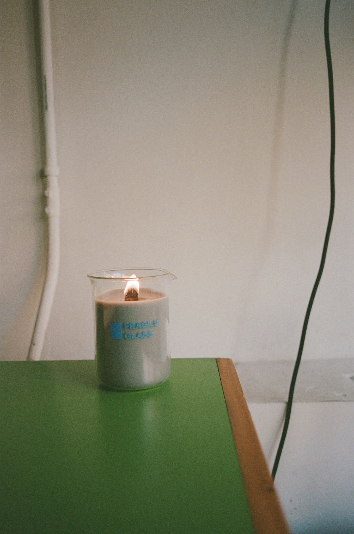 Fragile Glass 'Amenia'  Candle